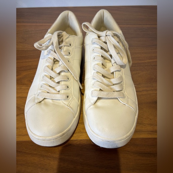 Zara Sneakers - Picture 2 of 7